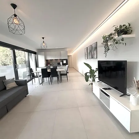 Centro, A Pochi Passi Dal - Free Parking Апартаменты